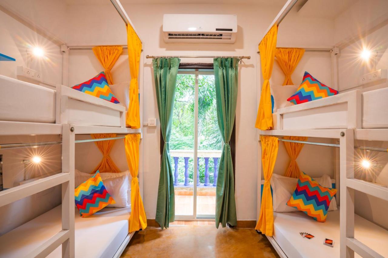 Gostops Plus Goa Vagator Олд-Гоа Екстер'єр фото