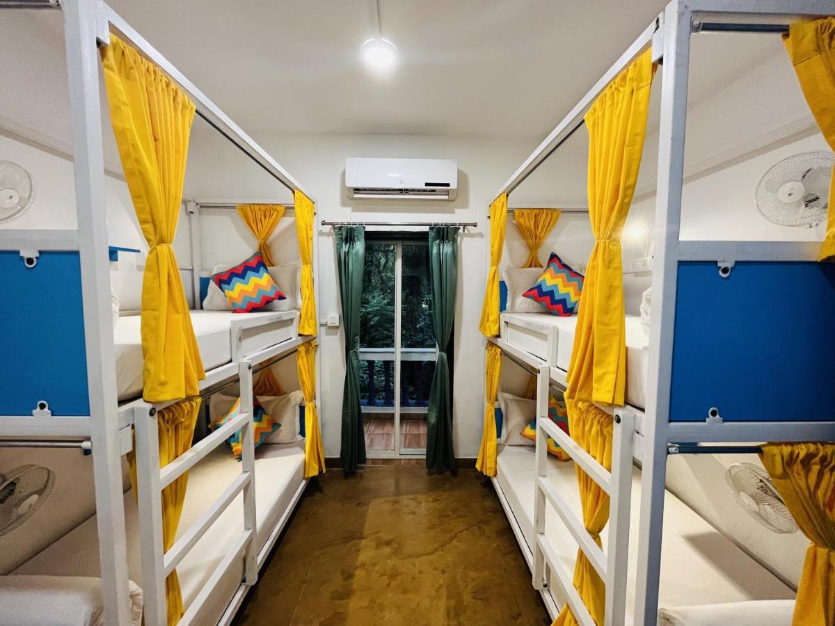 Gostops Plus Goa Vagator Олд-Гоа Екстер'єр фото